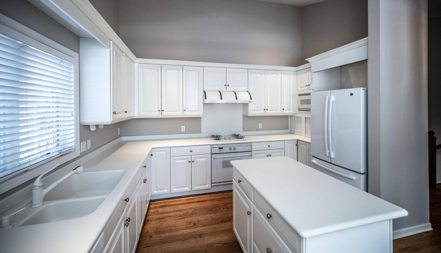 Bloomington, MN 55438,7171 OakPointe Curve