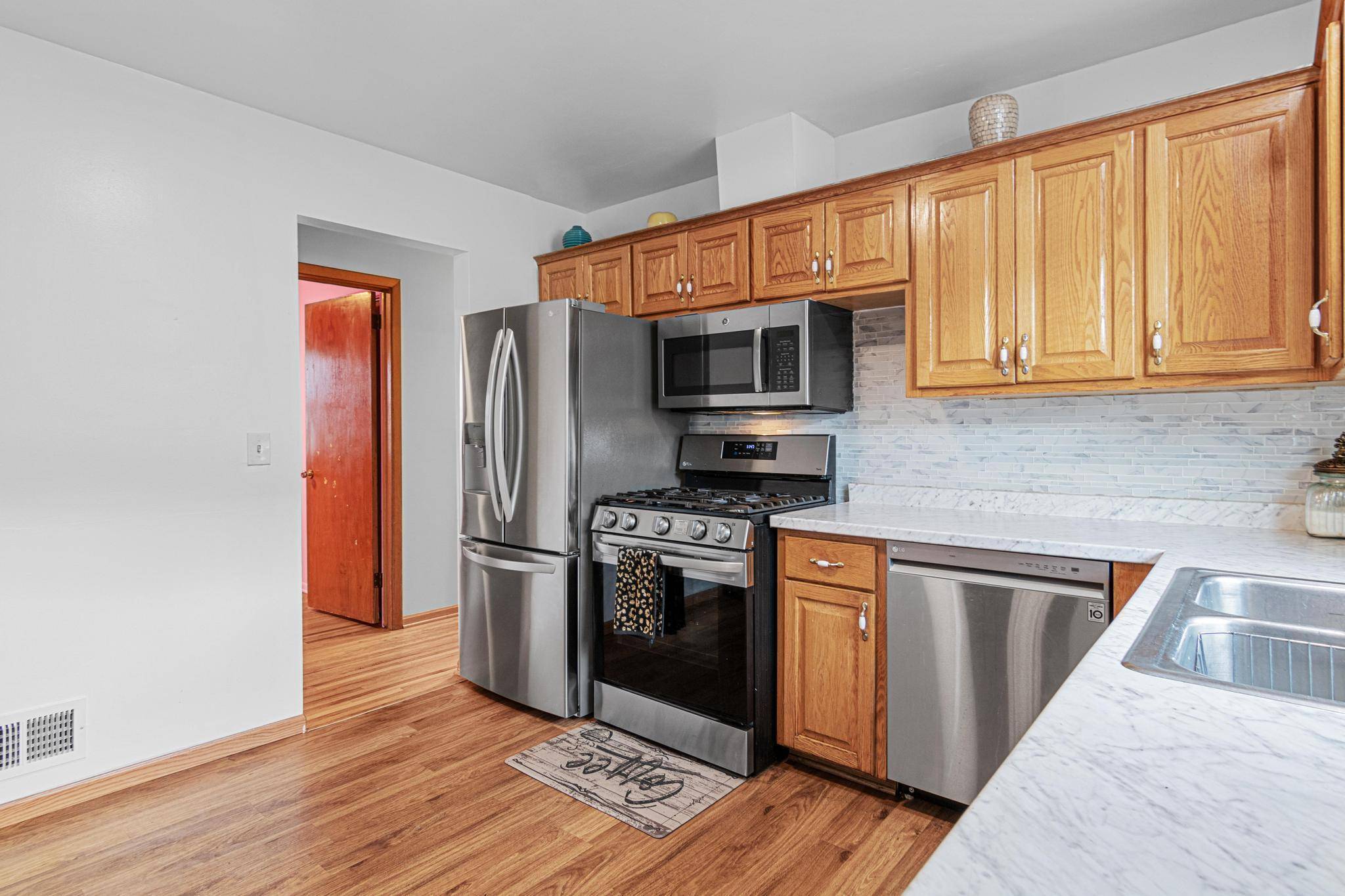 Columbia Heights, MN 55421,4425 2nd ST NE
