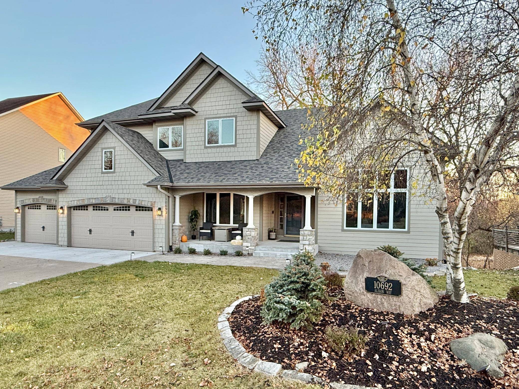 Inver Grove Heights, MN 55077,10692 Alison WAY