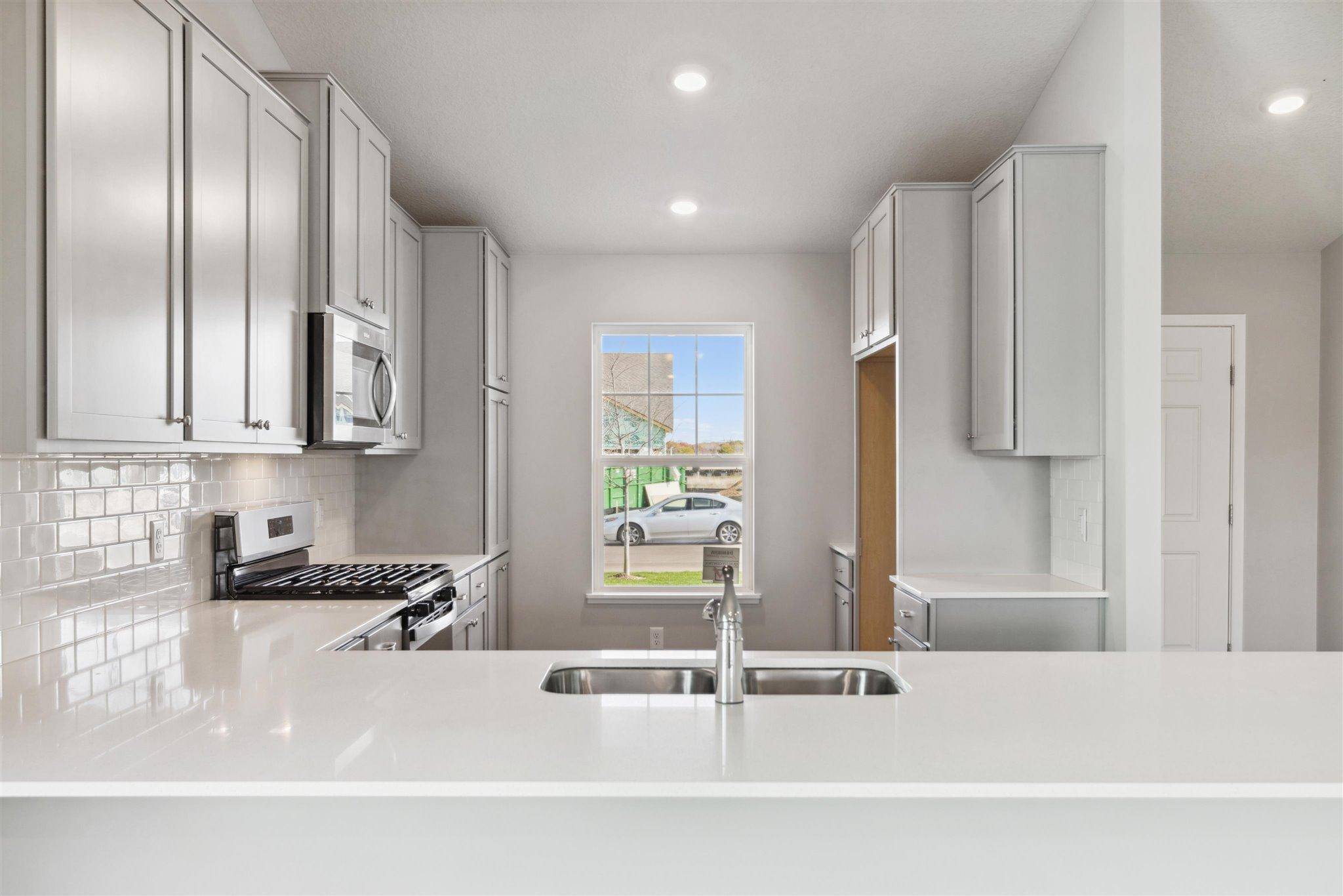 Shakopee, MN 55379,2145 Ardmore PL