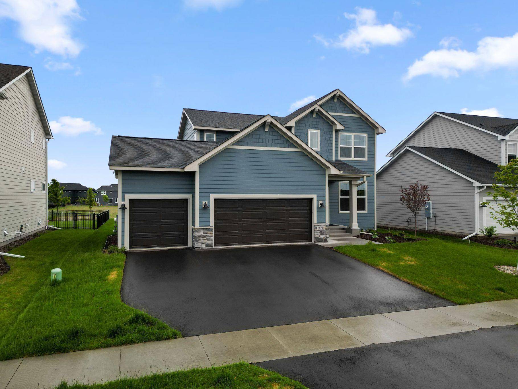 Woodbury, MN 55129,10191 Arrowwood PATH