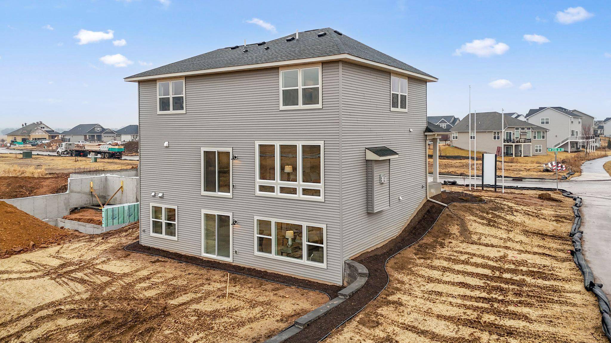 Lake Elmo, MN 55042,11728 35th ST N