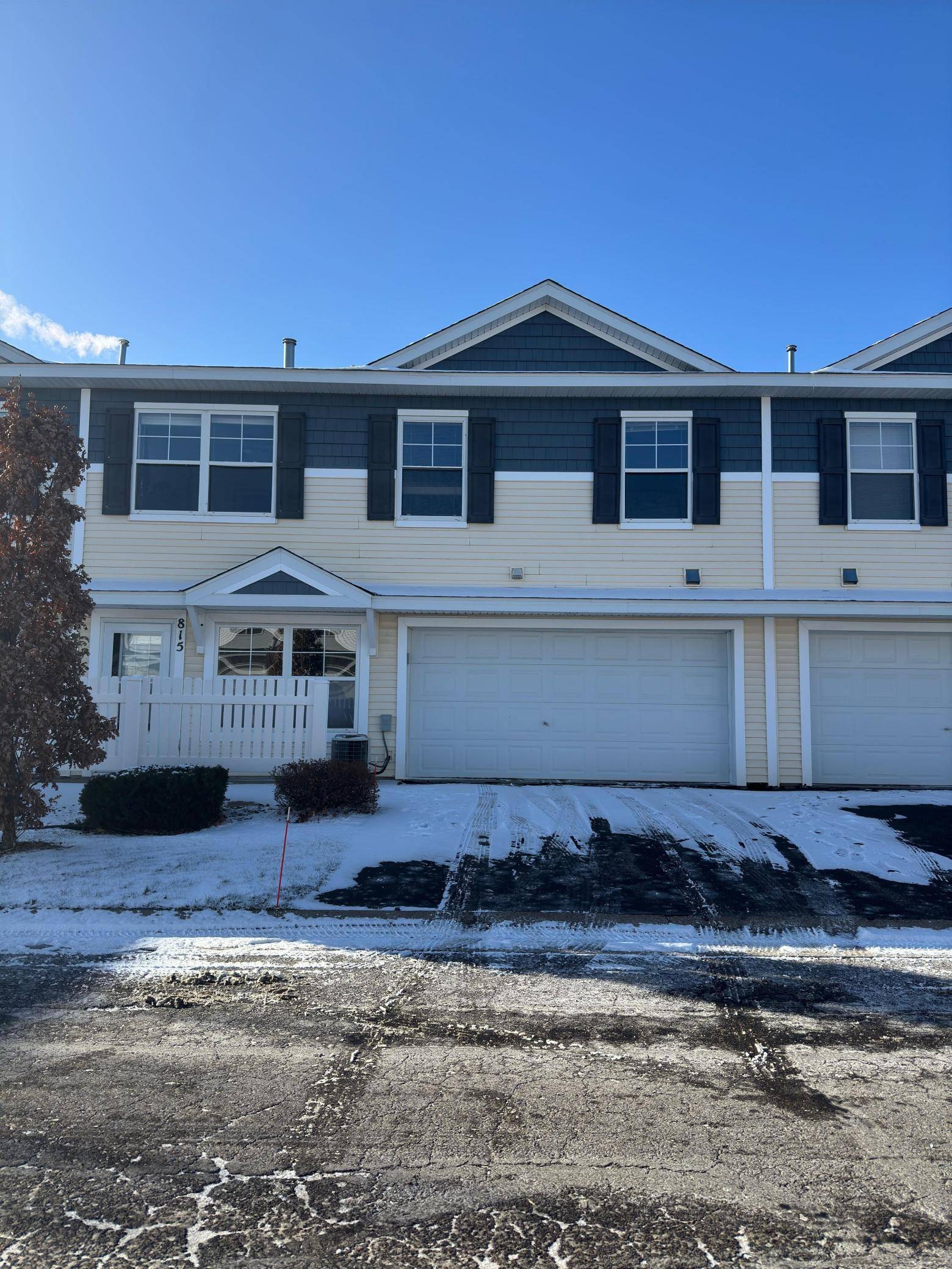 River Falls, WI 54022,815 Dailey PL