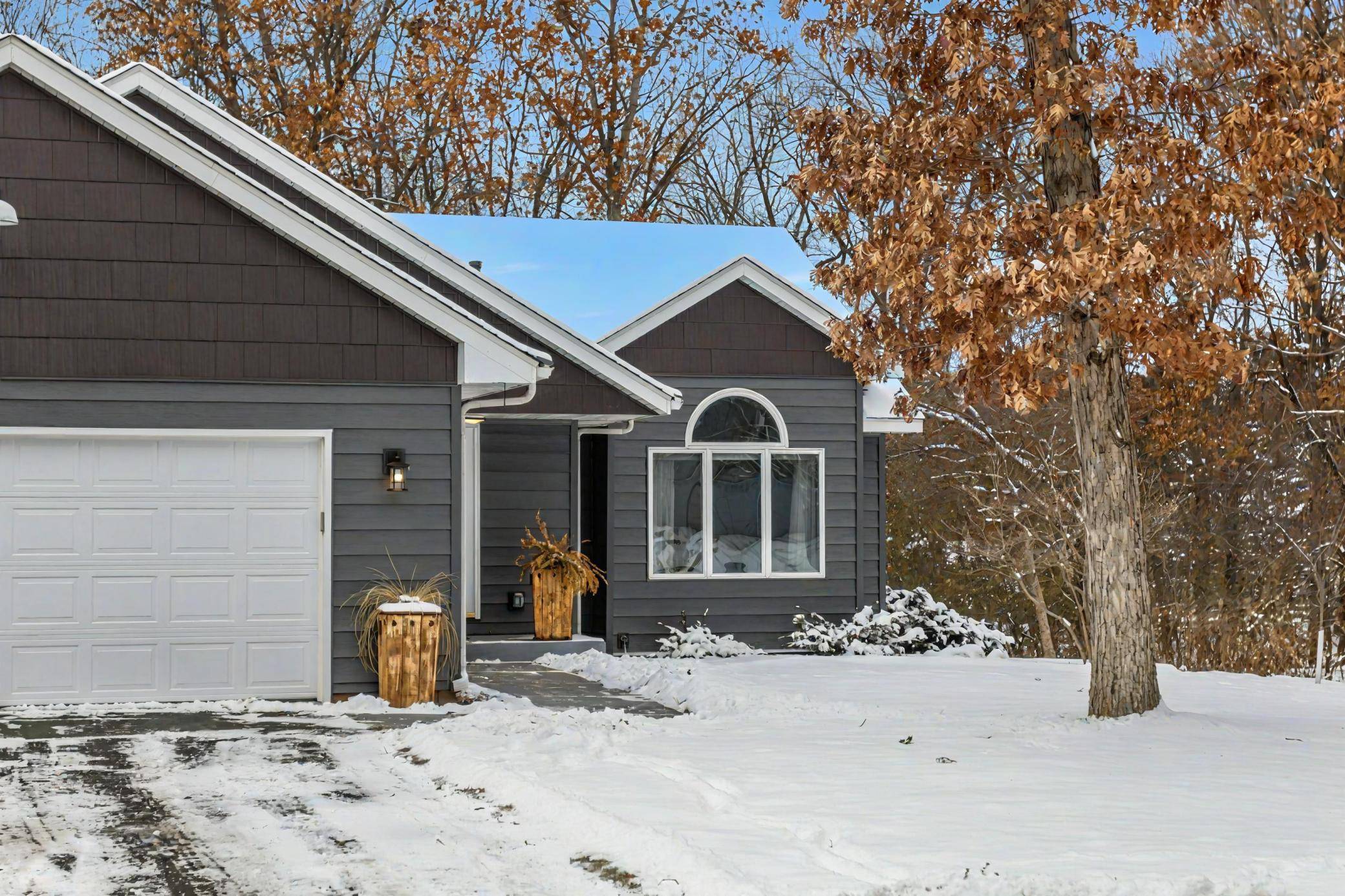 Hudson, WI 54016,807 Summit LN N