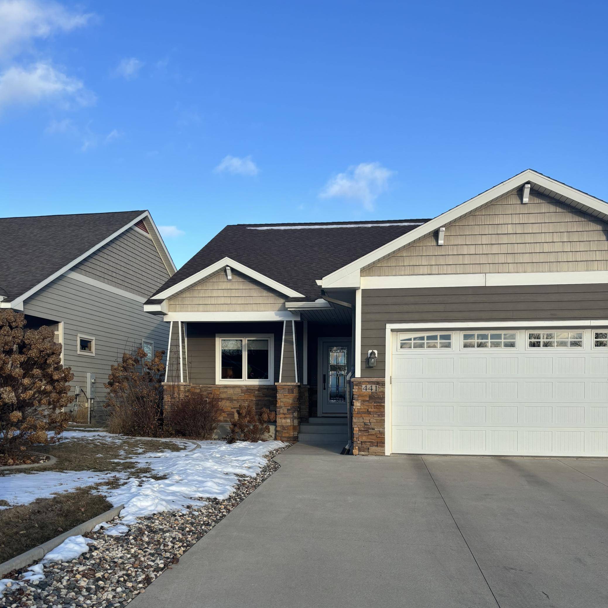 Hutchinson, MN 55350,441 Kottke CT SE