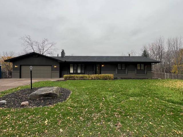 Burnsville, MN 55337,1104 Knob Hill RD