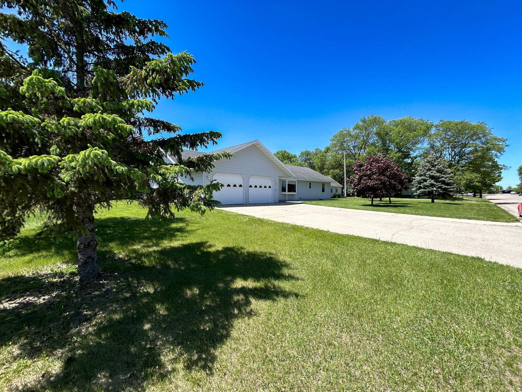 Perham, MN 56573,101 6th ST NW