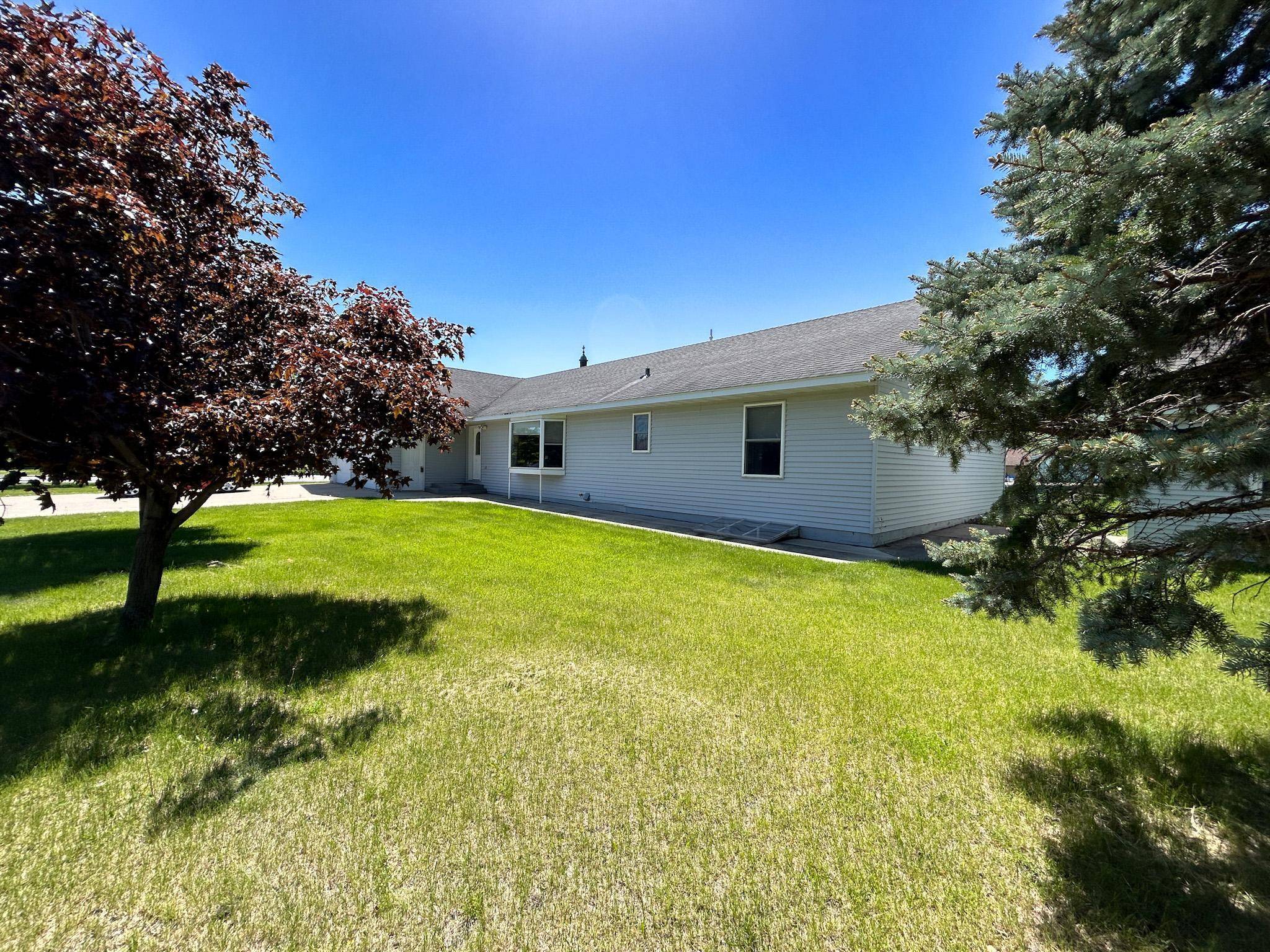 Perham, MN 56573,101 6th ST NW