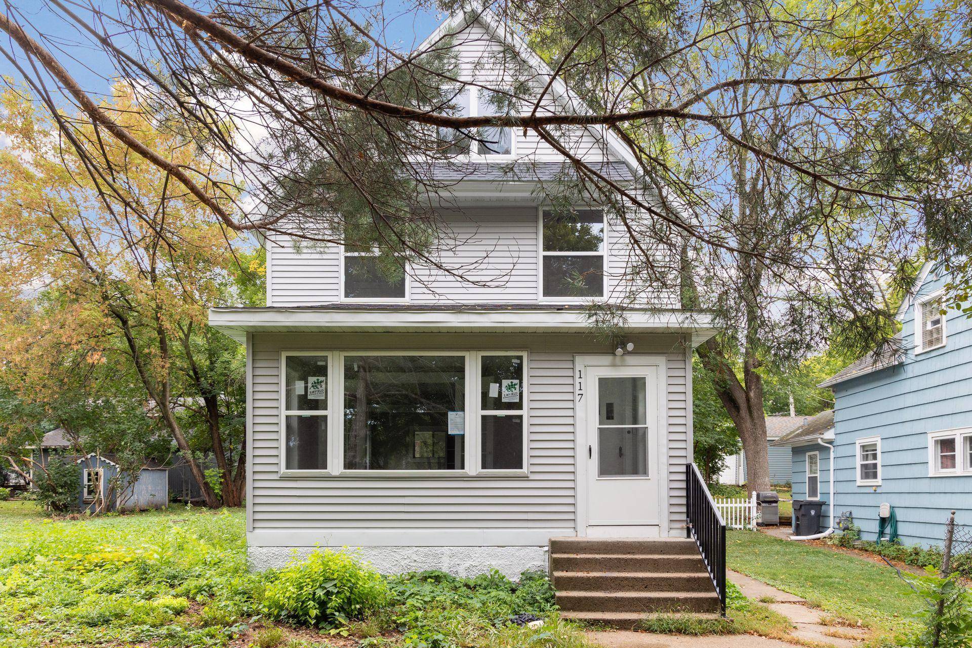 Mankato, MN 56001,117 E Pleasant ST