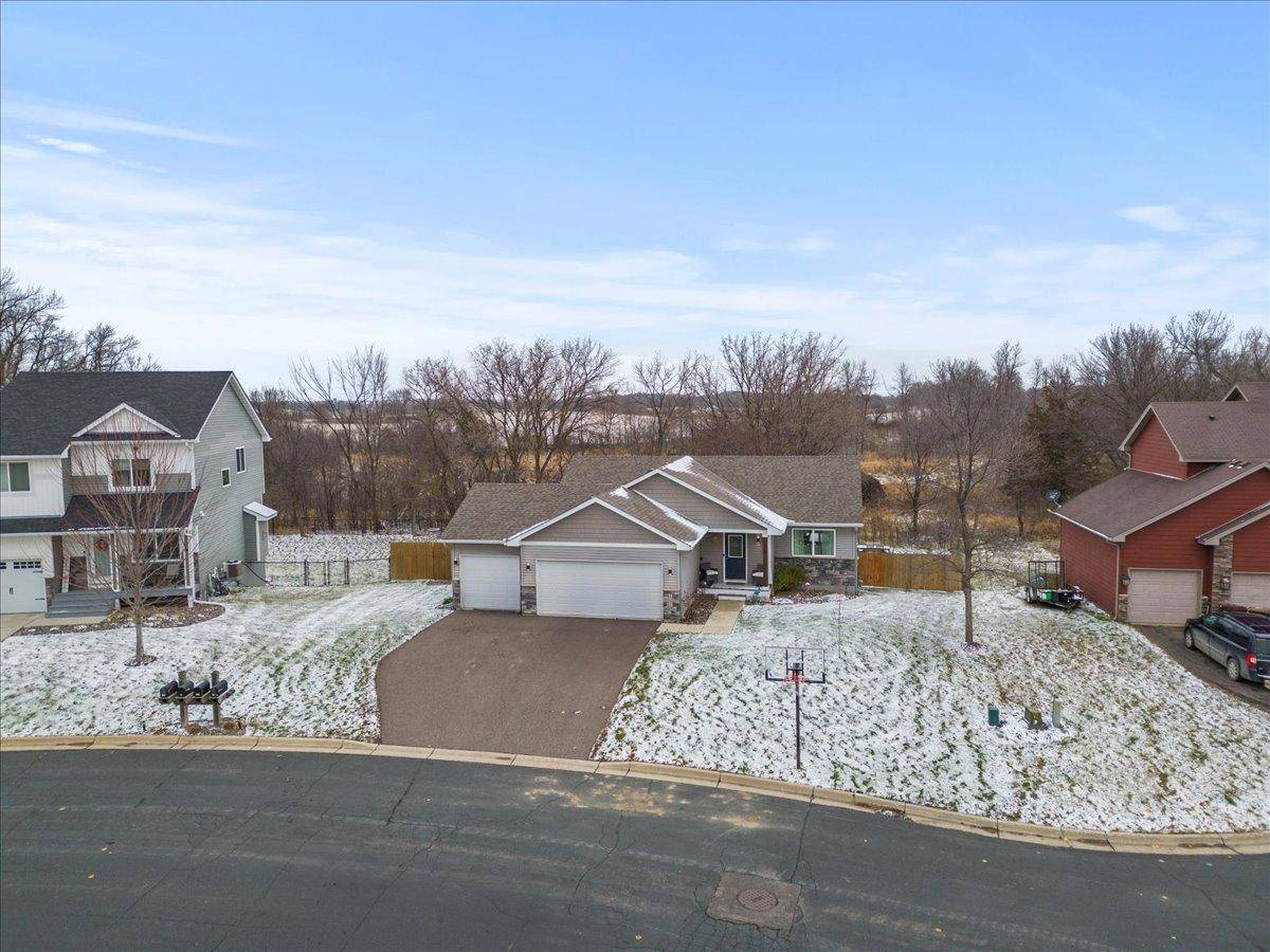 Montrose, MN 55363,1007 Christof CT