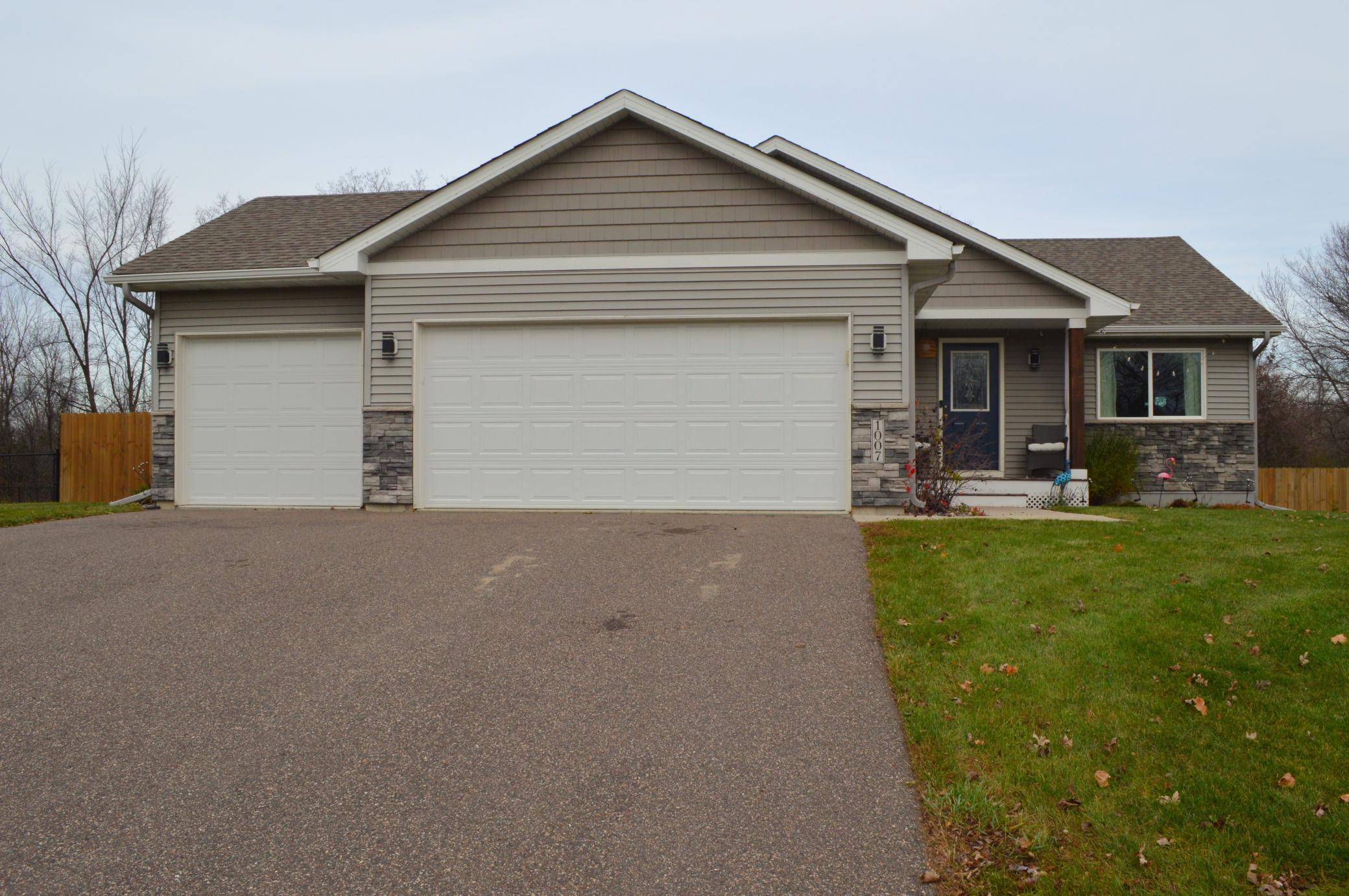 Montrose, MN 55363,1007 Christof CT