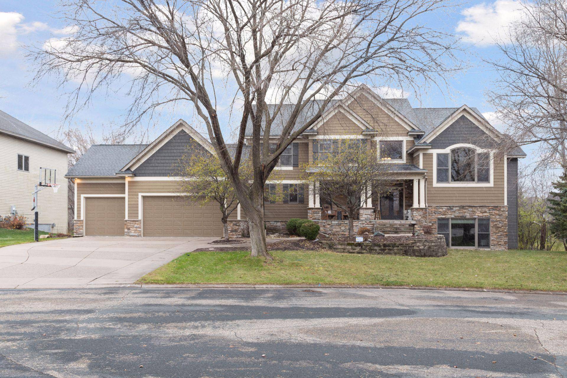 Lino Lakes, MN 55038,6709 Meadowlark CT