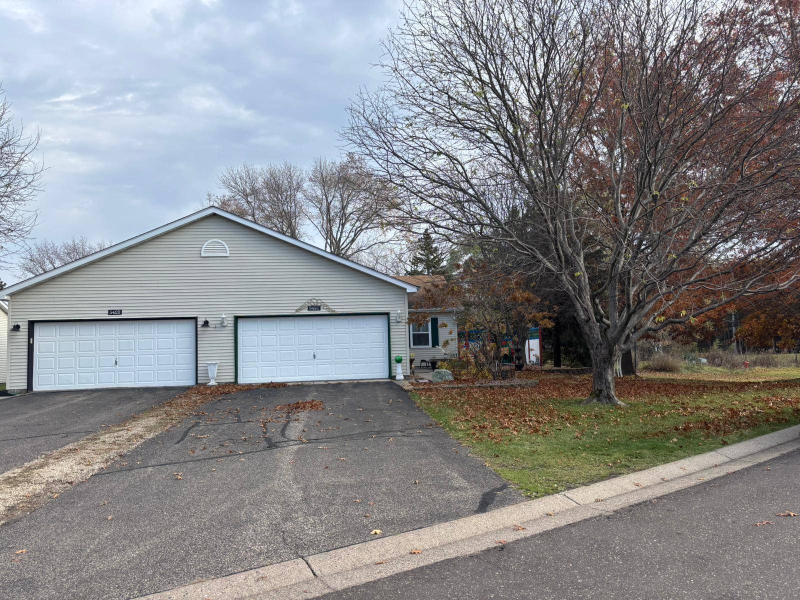 White Bear Twp, MN 55110,5420 Saxony CT