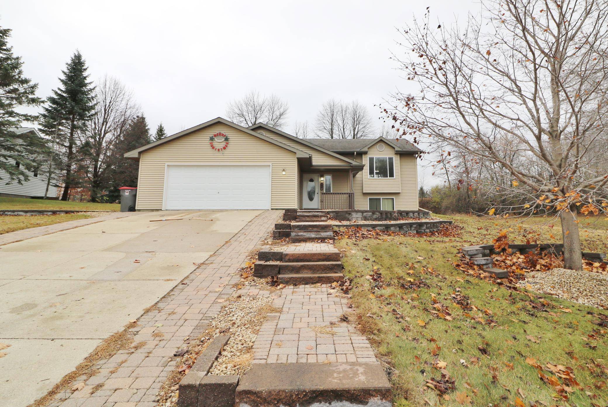 Alexandria, MN 56308,118 Sumac DR