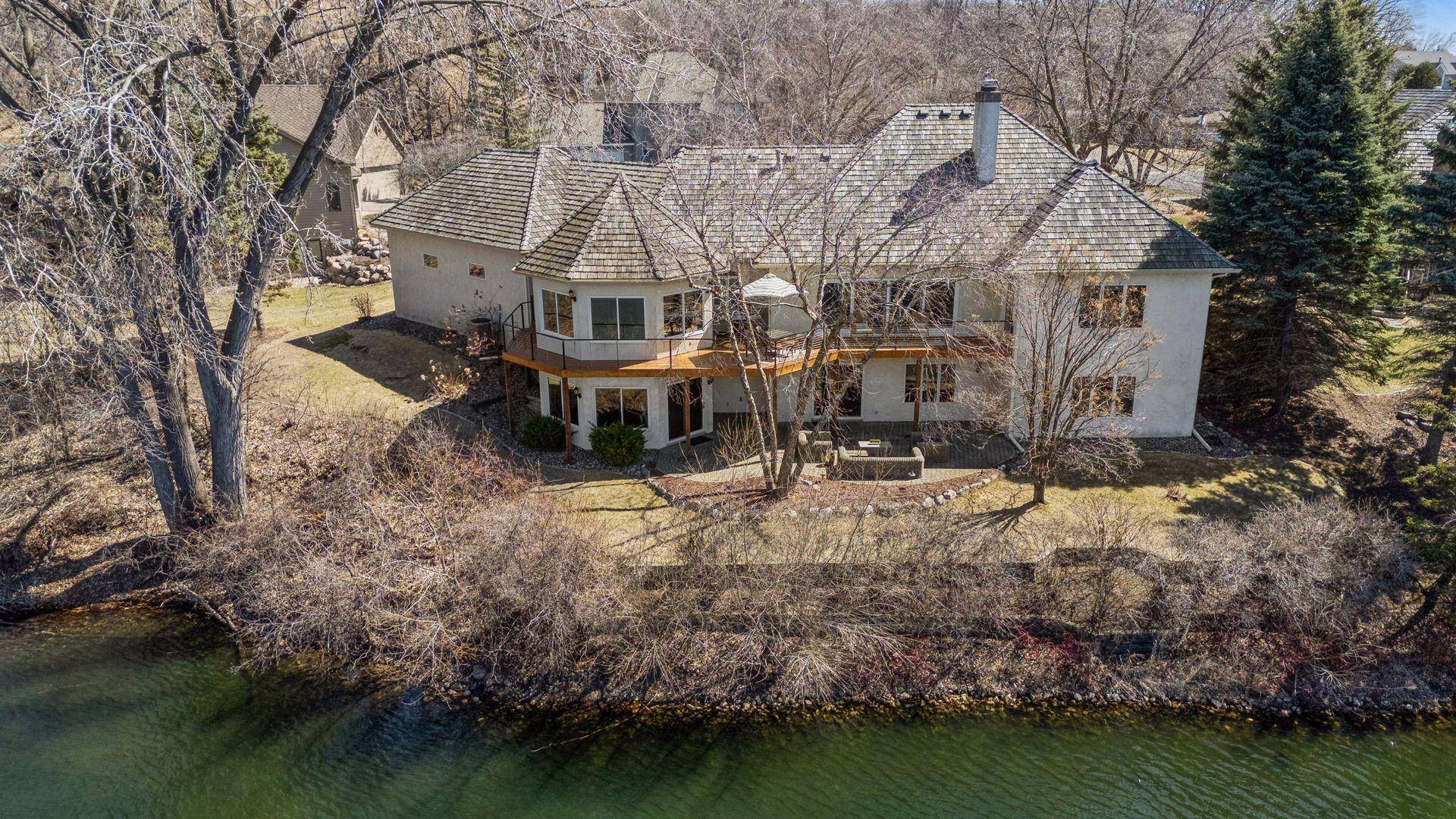 Eden Prairie, MN 55346,6484 Promontory DR