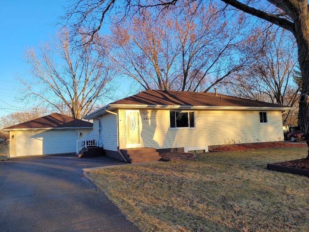 Blaine, MN 55434,12200 Duke DR NE