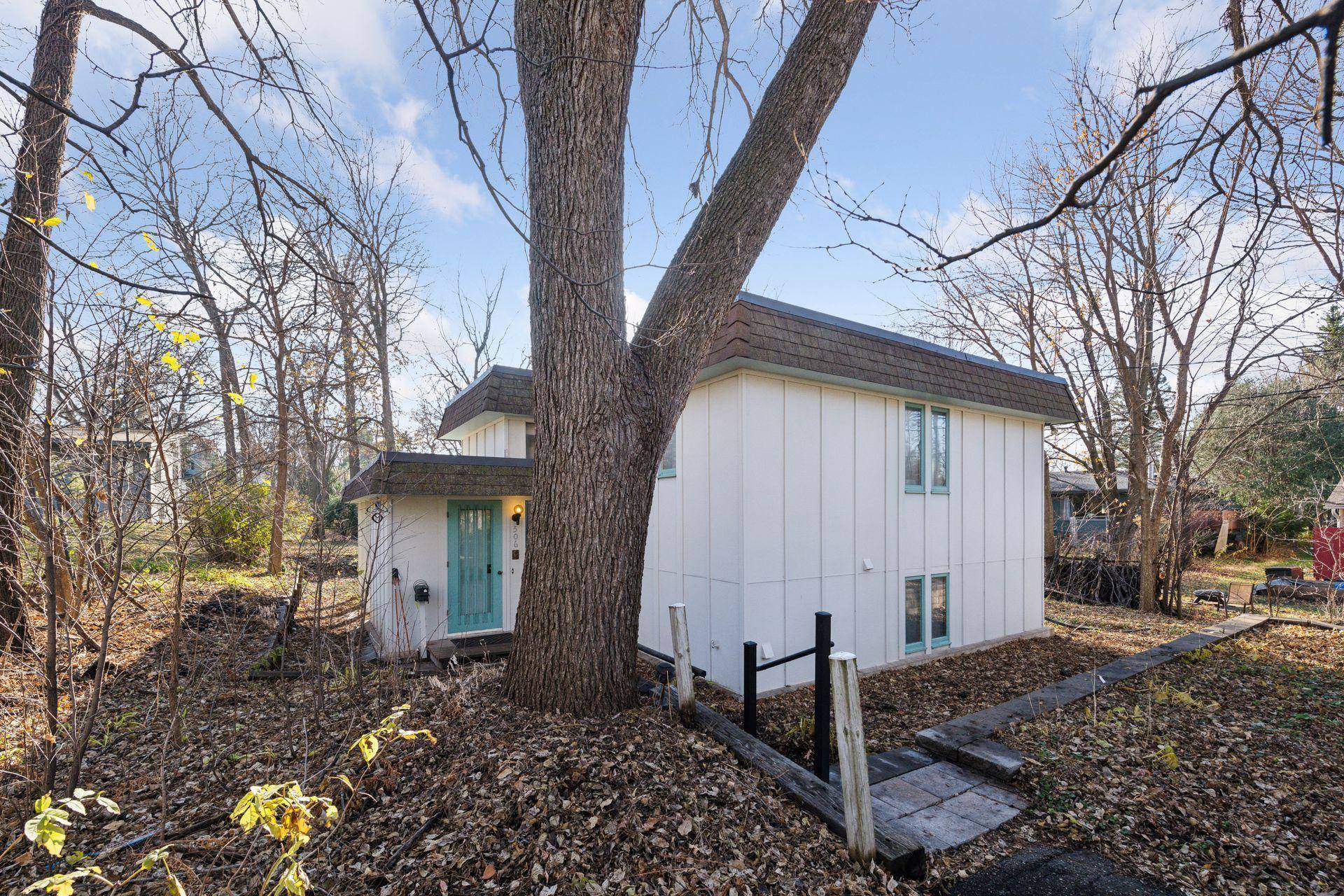 Northfield, MN 55057,506 7th ST E