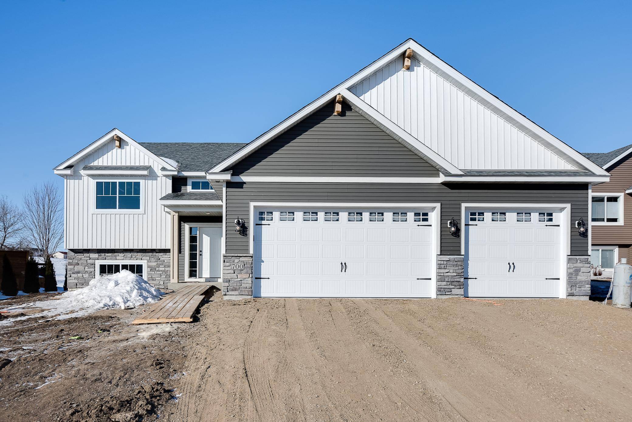 Cannon Falls, MN 55009,6810 Timberview CT