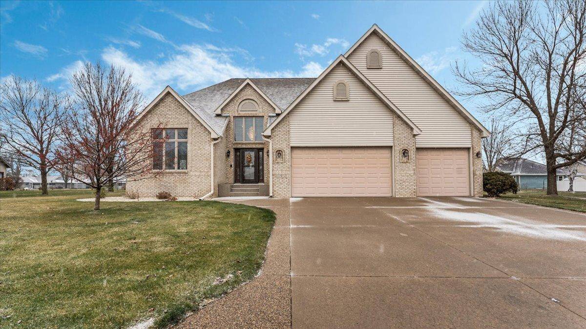 Cold Spring, MN 56320,119 River Oaks DR