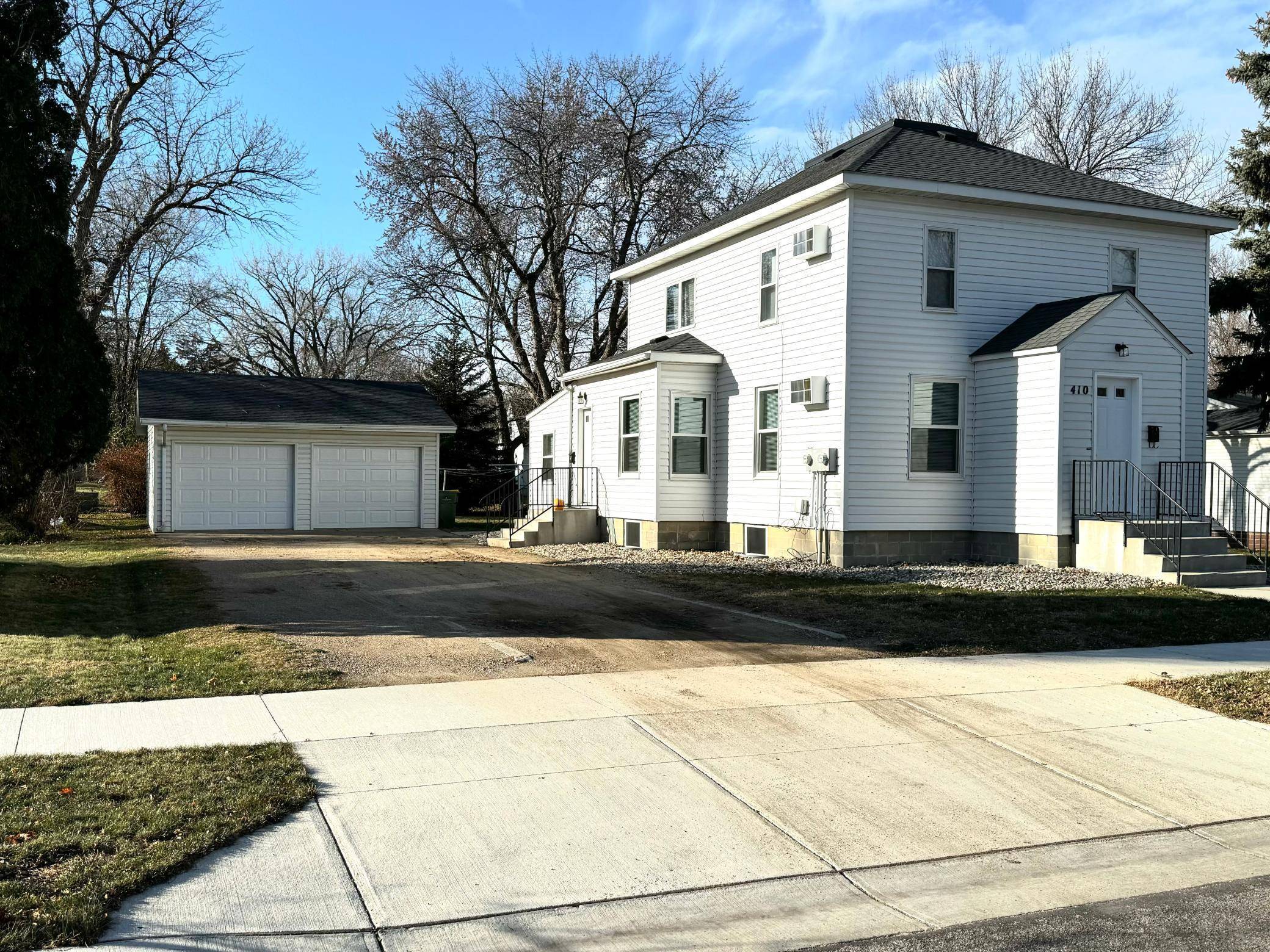 Marshall, MN 56258,410 1st ST S