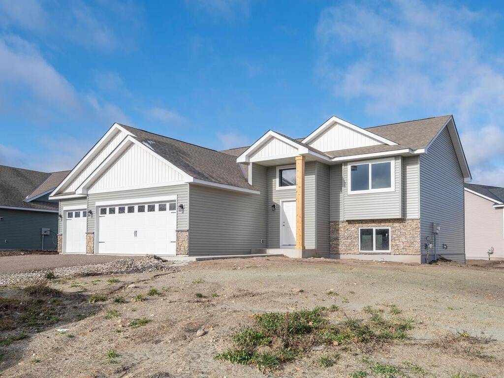 Mayer, MN 55360,2301 Hickory LN