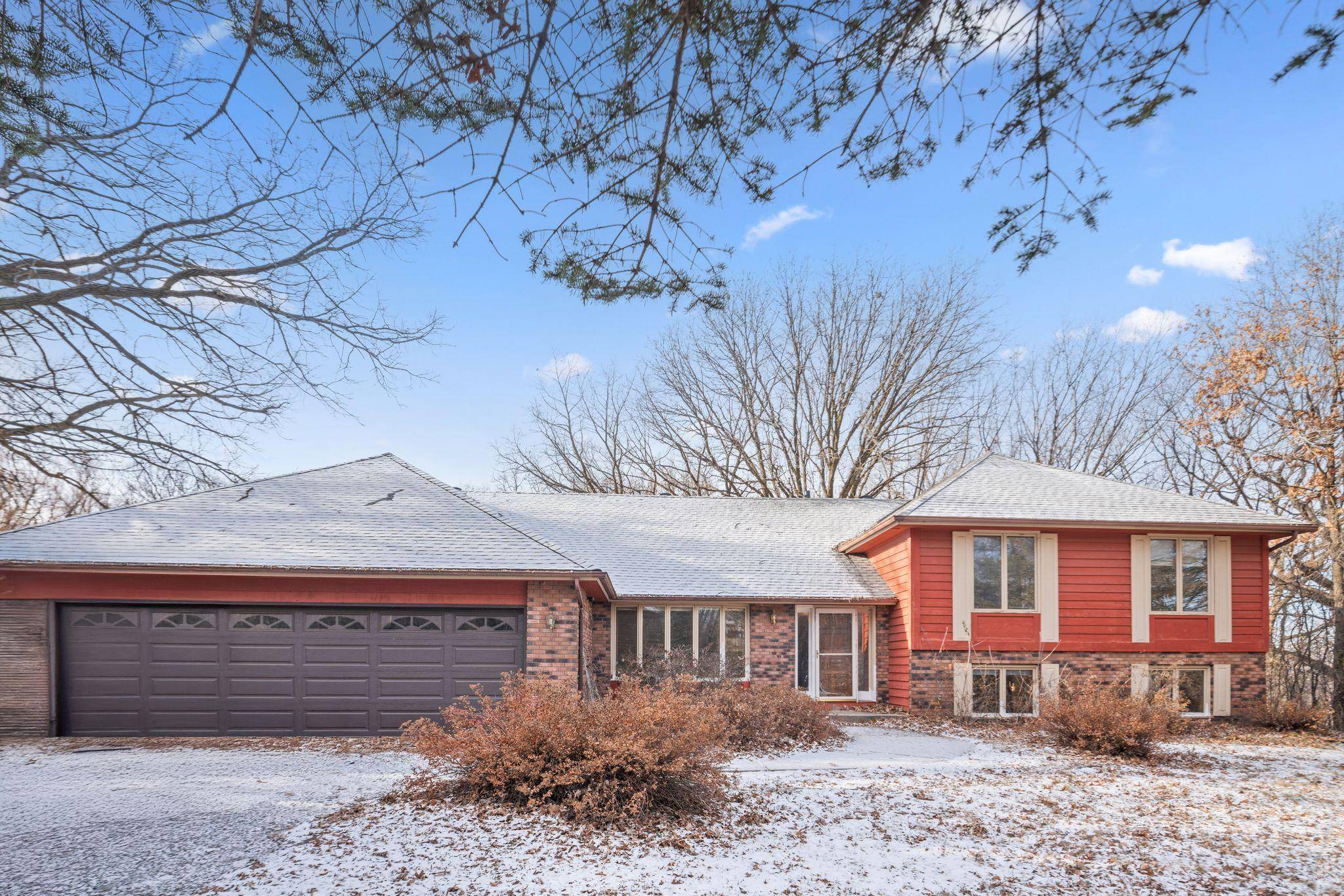 Burnsville, MN 55306,15420 Marcia Ann LN