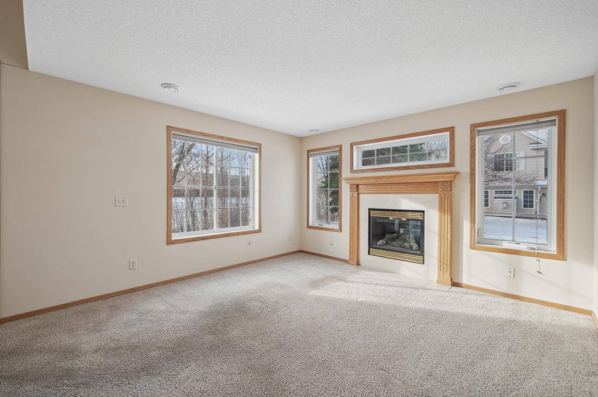 Champlin, MN 55316,8429 Yukon CIR N