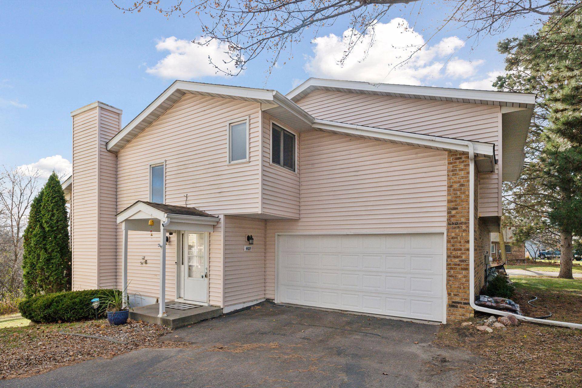 Minnetonka, MN 55345,6039 Covington TER