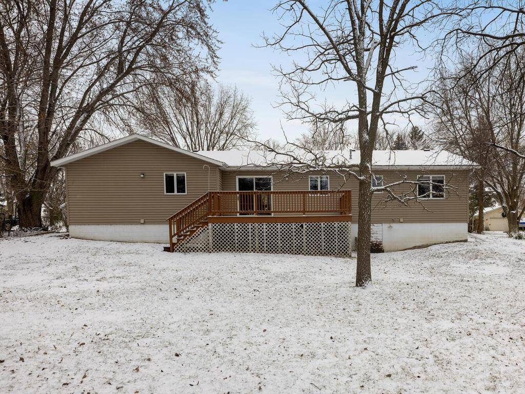 Annandale, MN 55302,130 Knollwood ST W