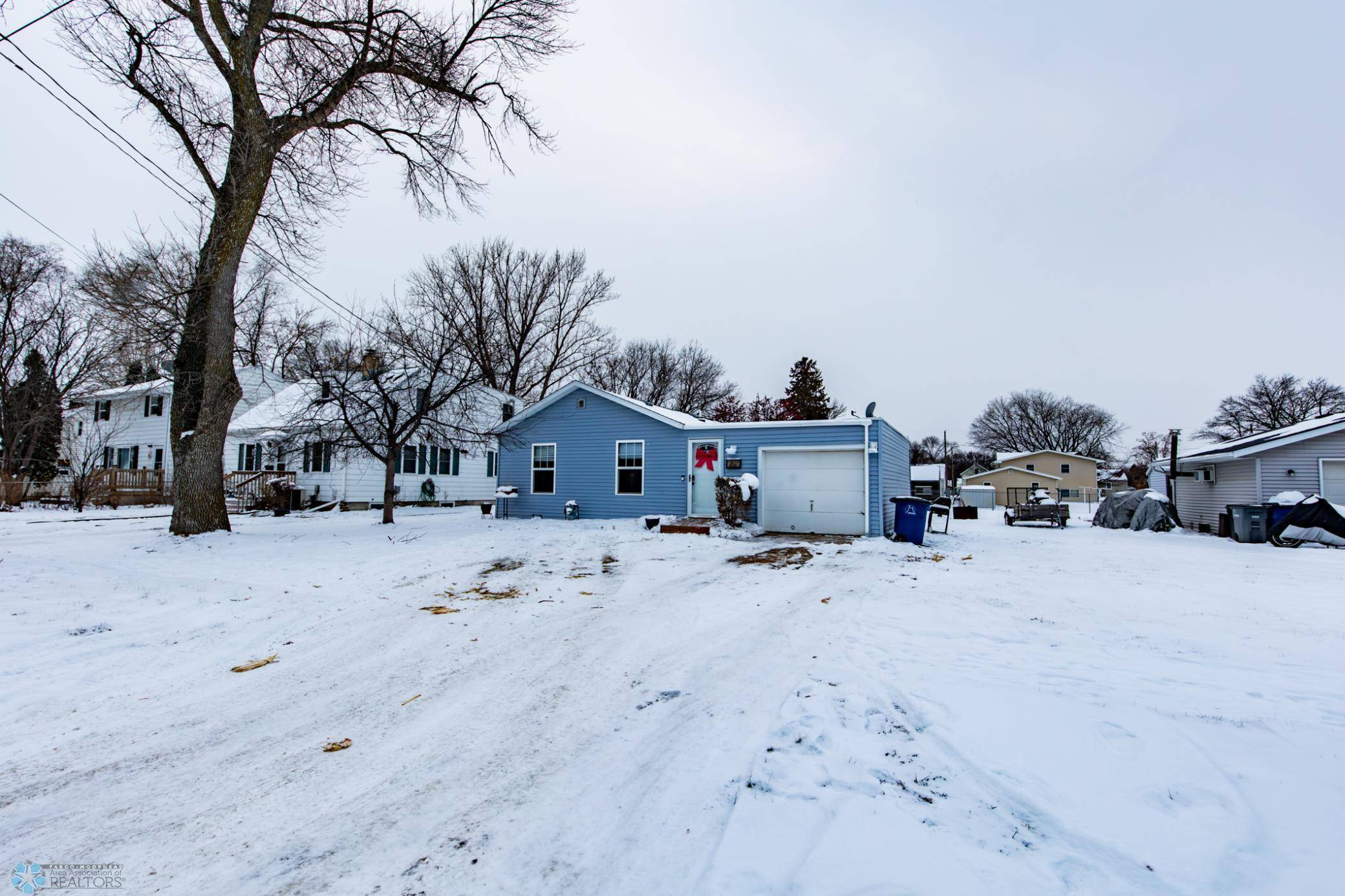 Moorhead, MN 56560,717 15th ST N