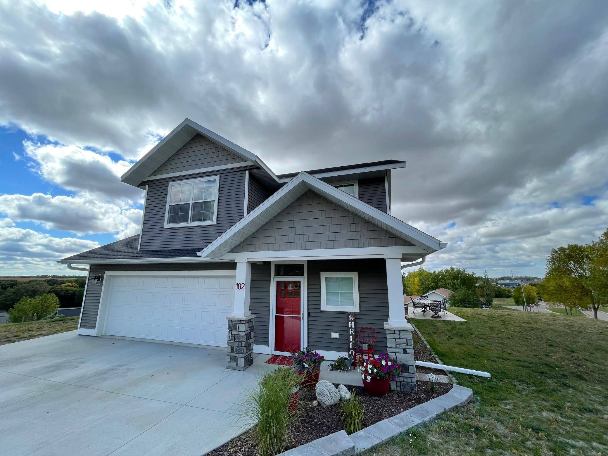 Fergus Falls, MN 56537,102 Laura LN