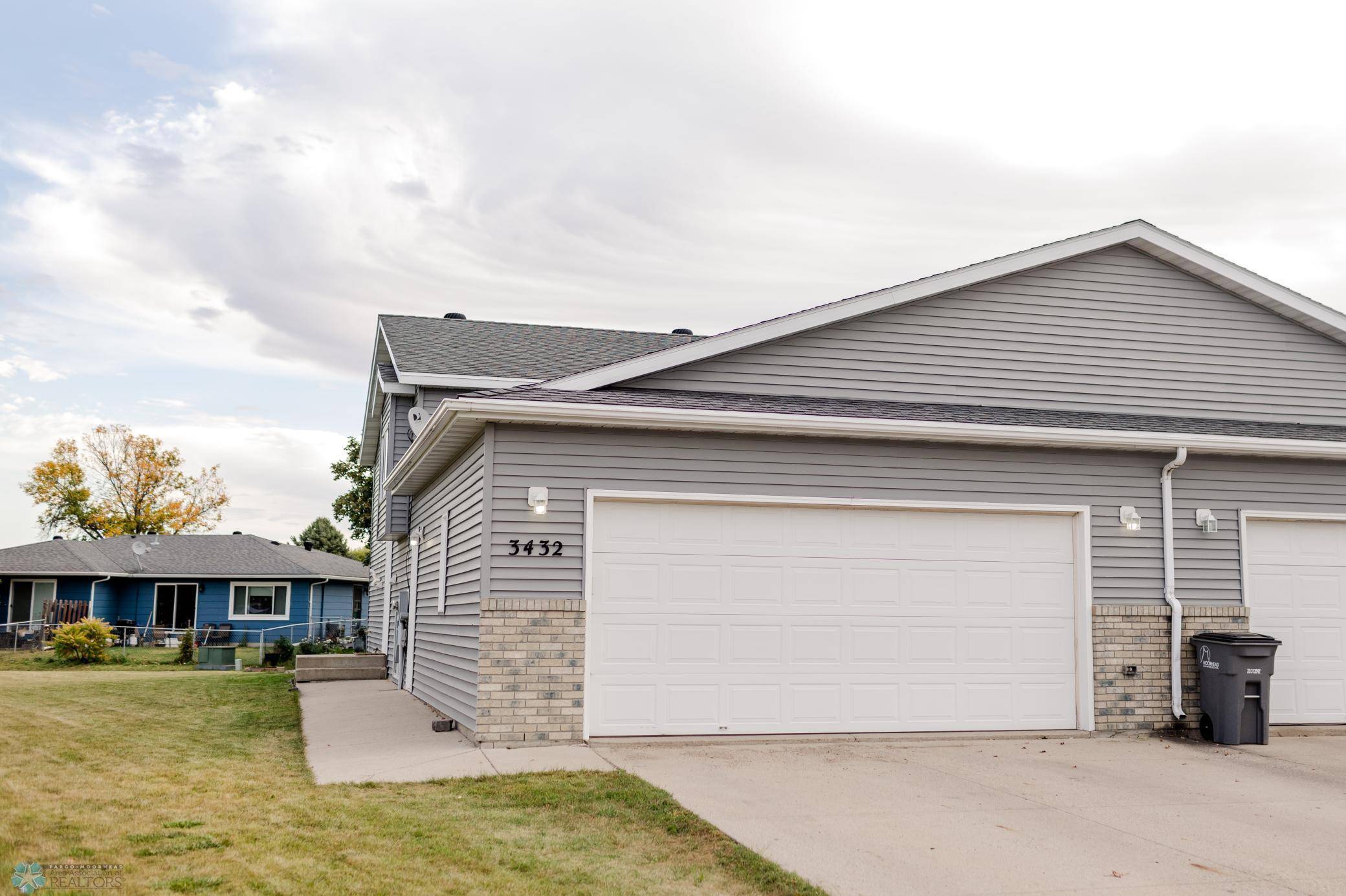 Moorhead, MN 56560,3432 10th ST S