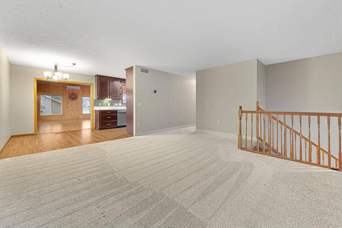 Faribault, MN 55021,1308 17th ST SW