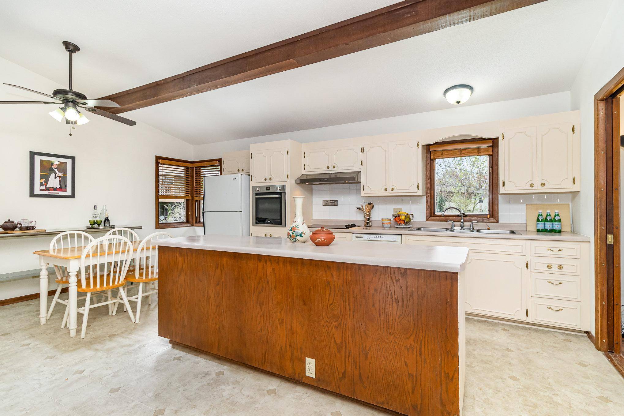 Saint Anthony, MN 55418,3507 Maplewood DR