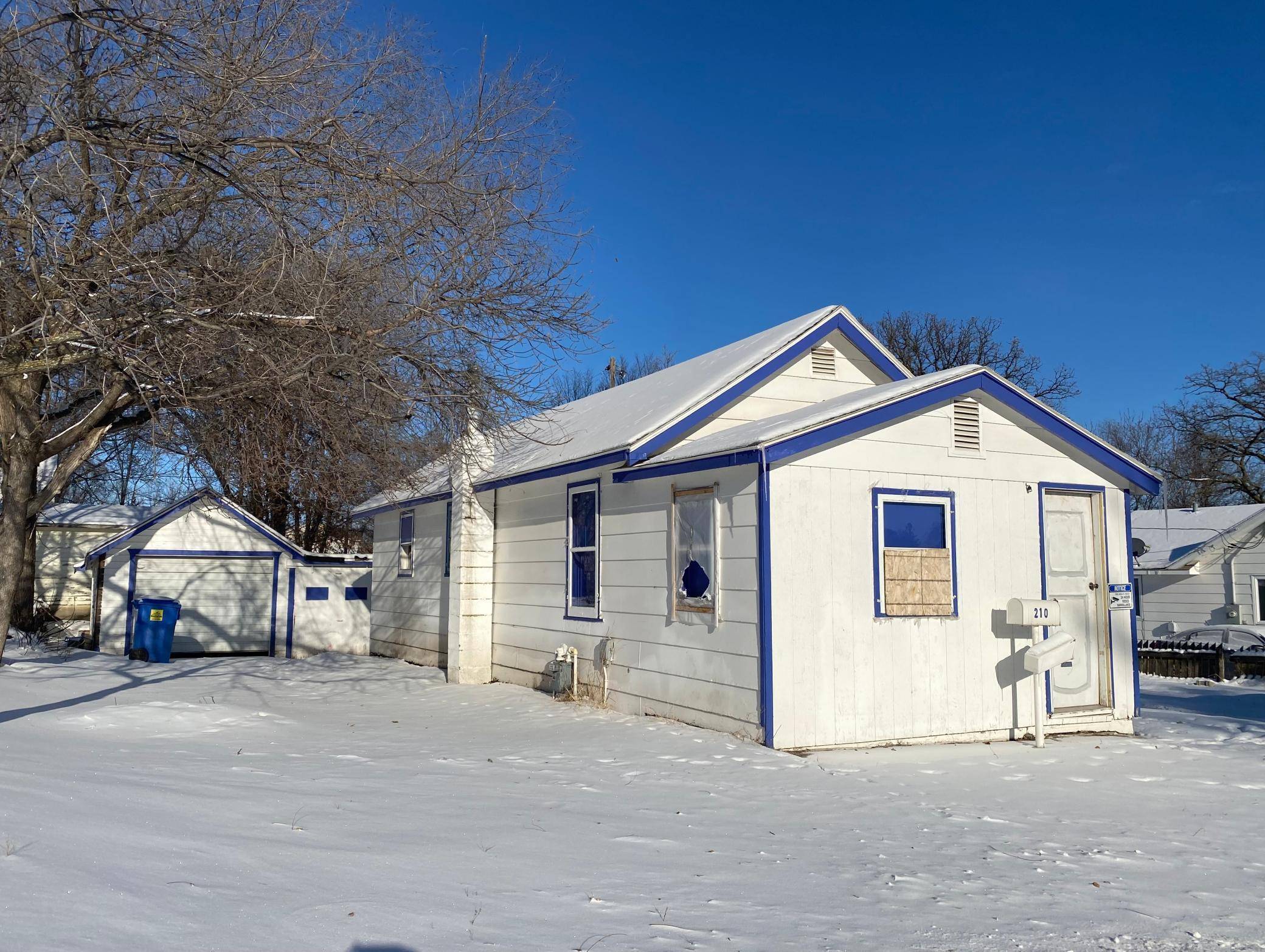 Detroit Lakes, MN 56501,210 North Street E