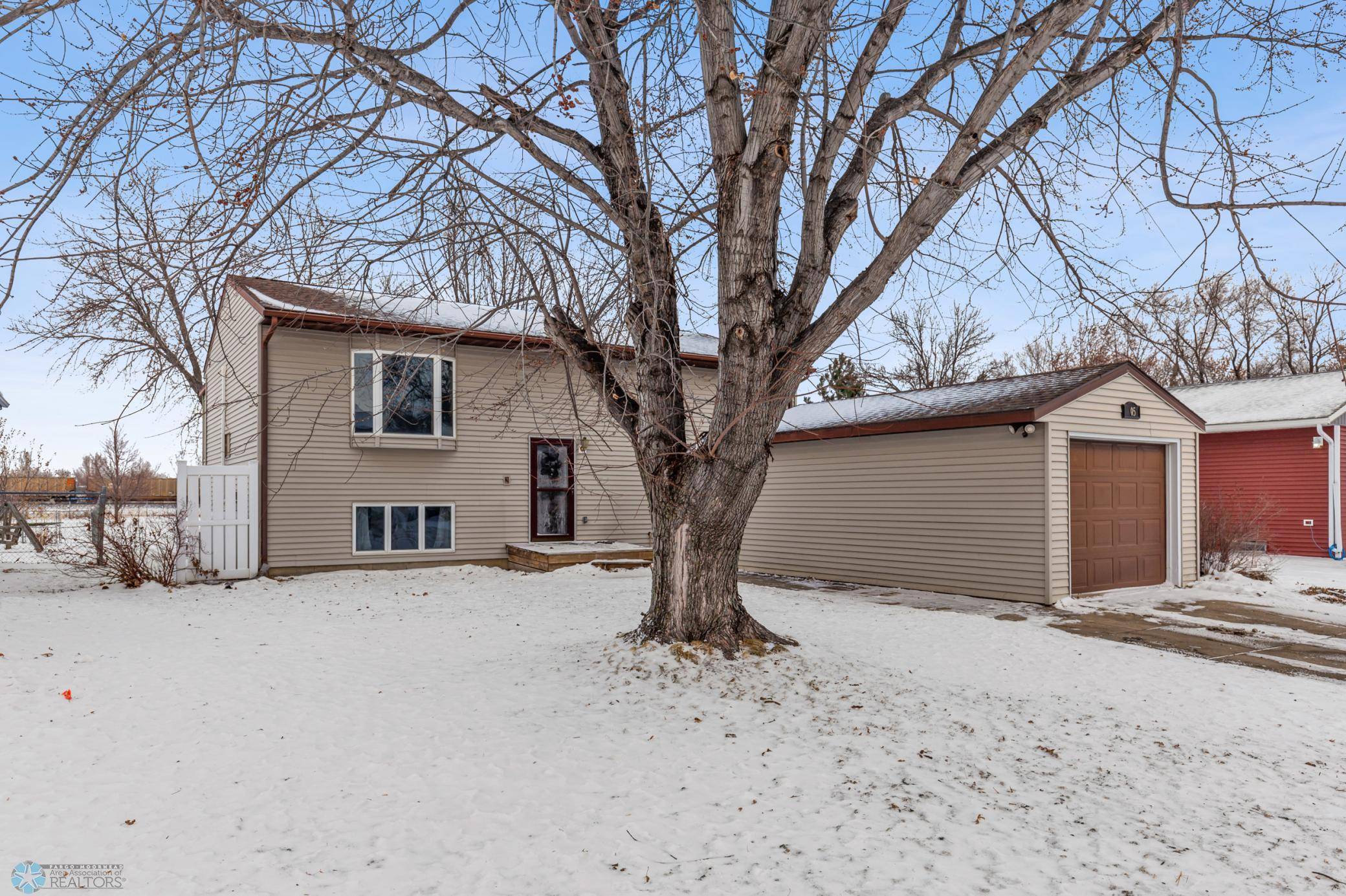 Mapleton, ND 58059,405 Maple DR