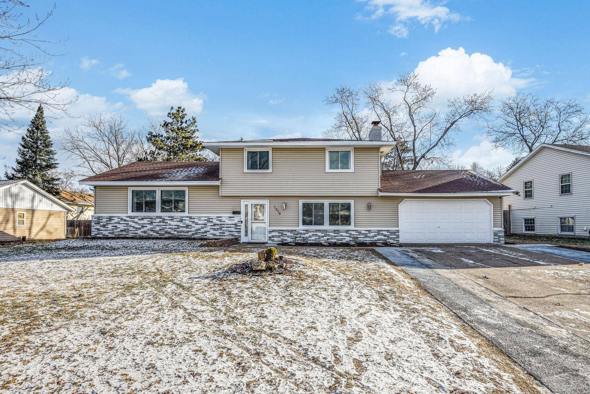 Brooklyn Park, MN 55443,7616 UNITY AVENUE N.