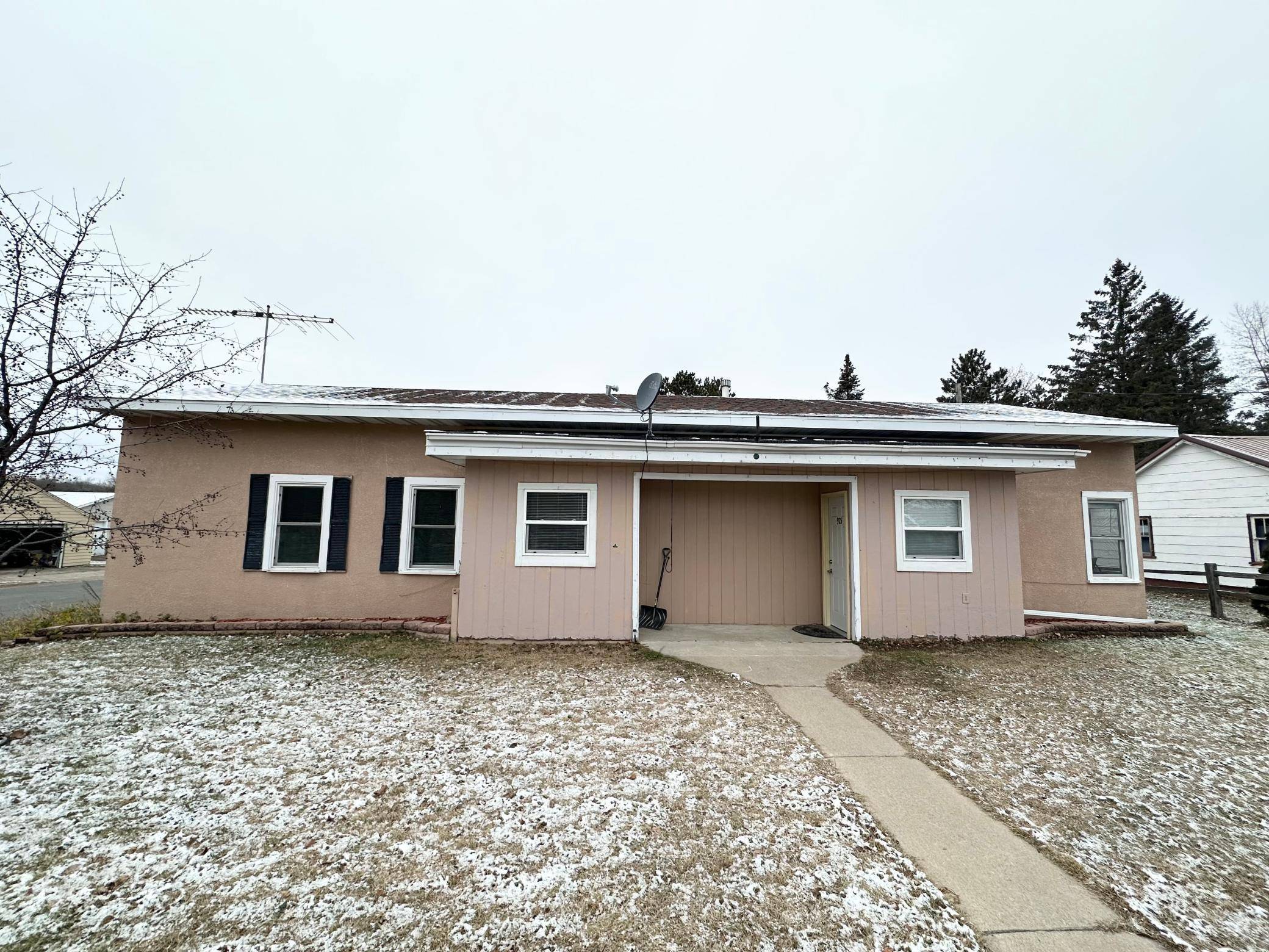 Mora, MN 55051,925 Union ST S