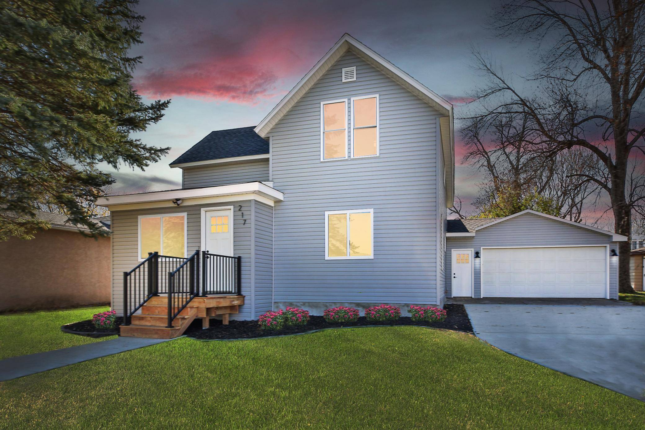 Blooming Prairie, MN 55917,217 2nd ST SE