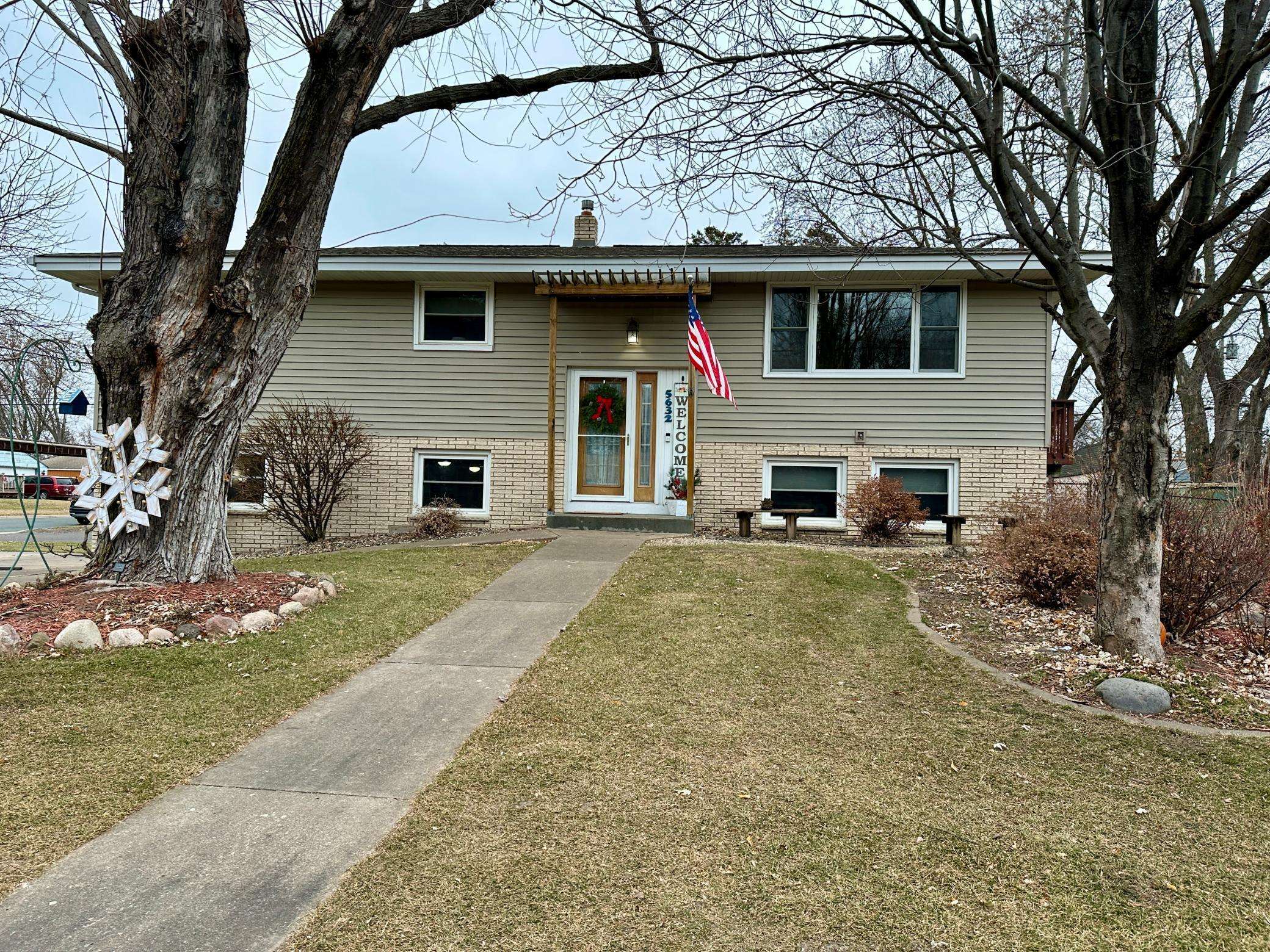 Shoreview, MN 55126,5632 Schutta RD