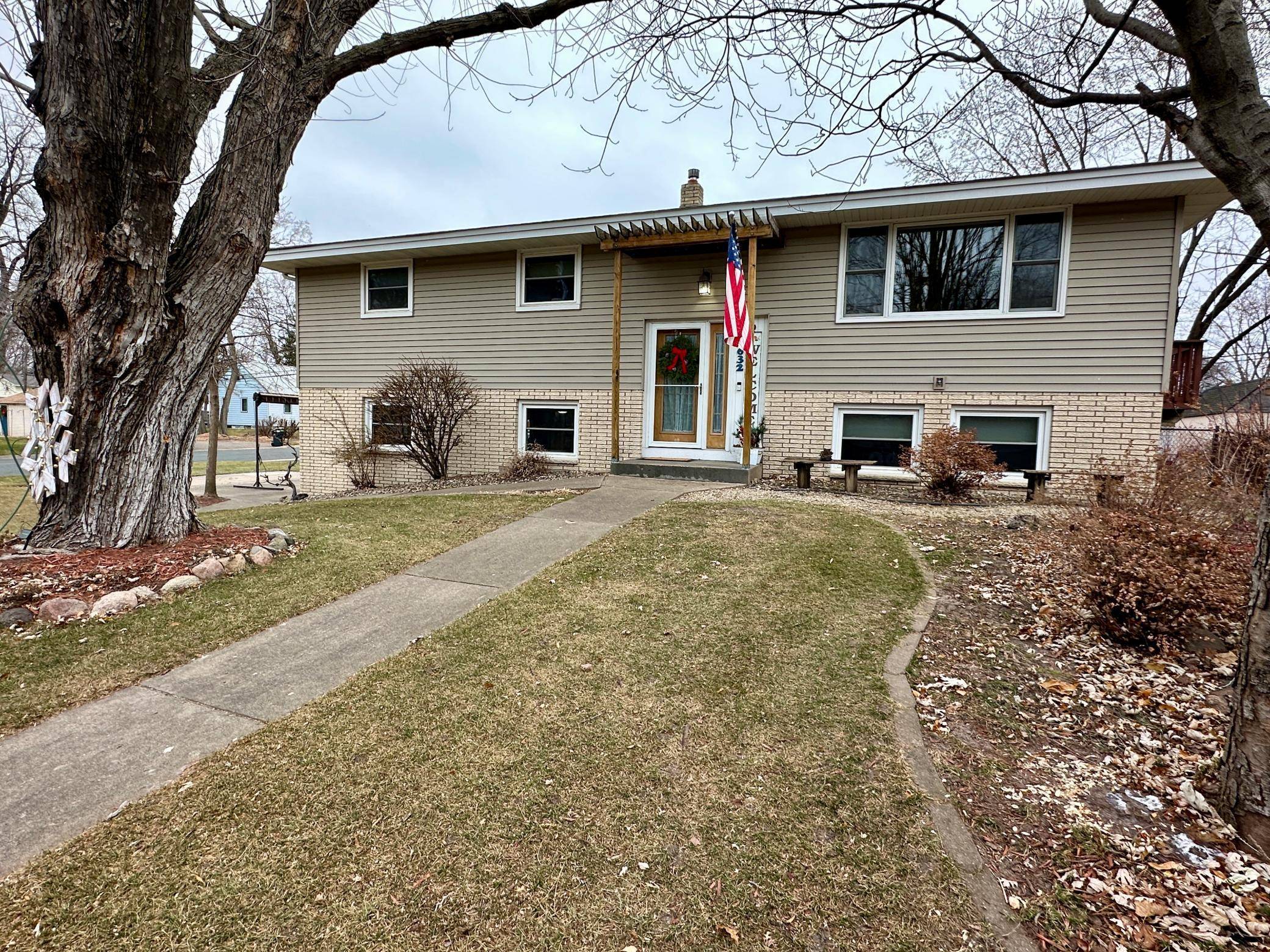 Shoreview, MN 55126,5632 Schutta RD