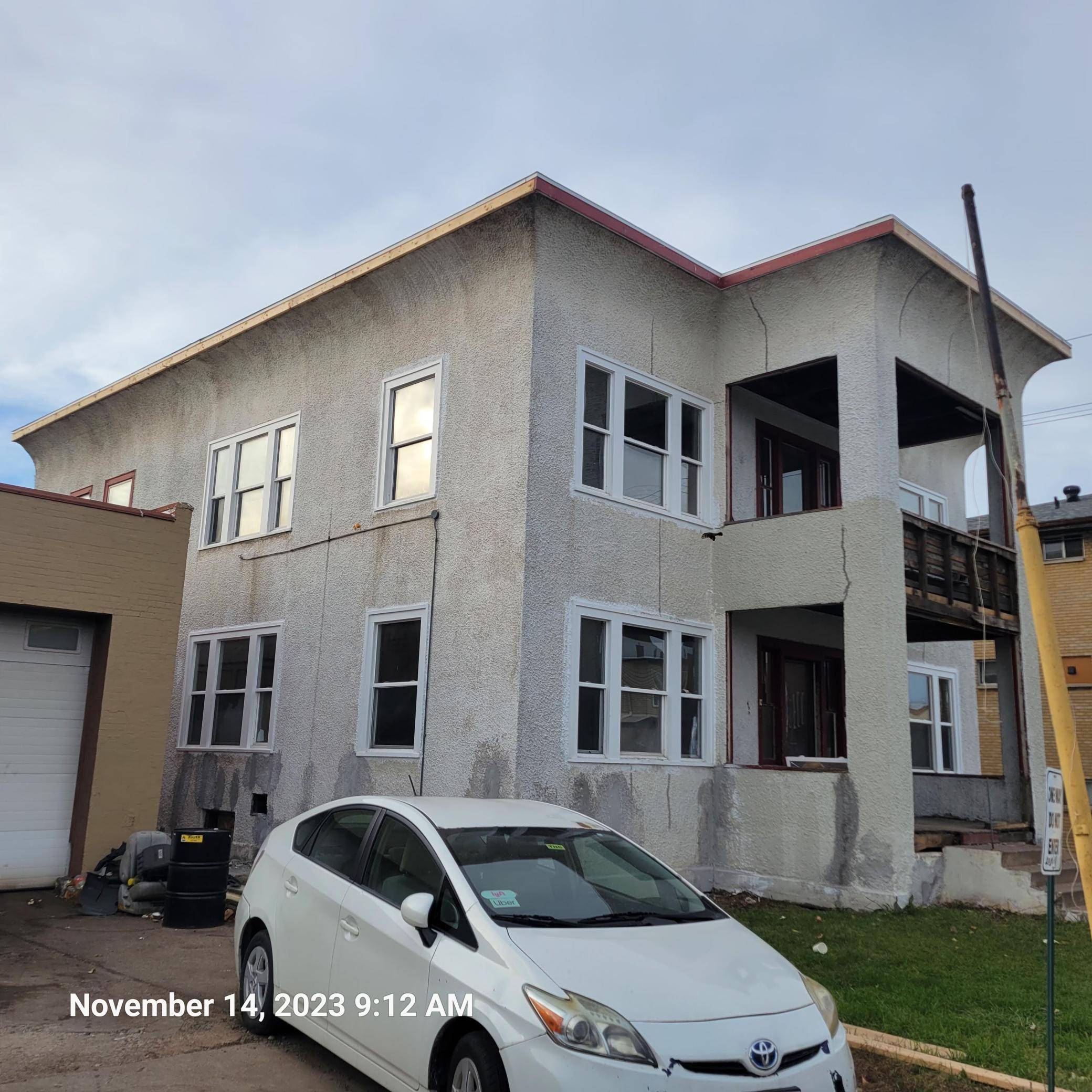 Minneapolis, MN 55407,1537 E 38th ST