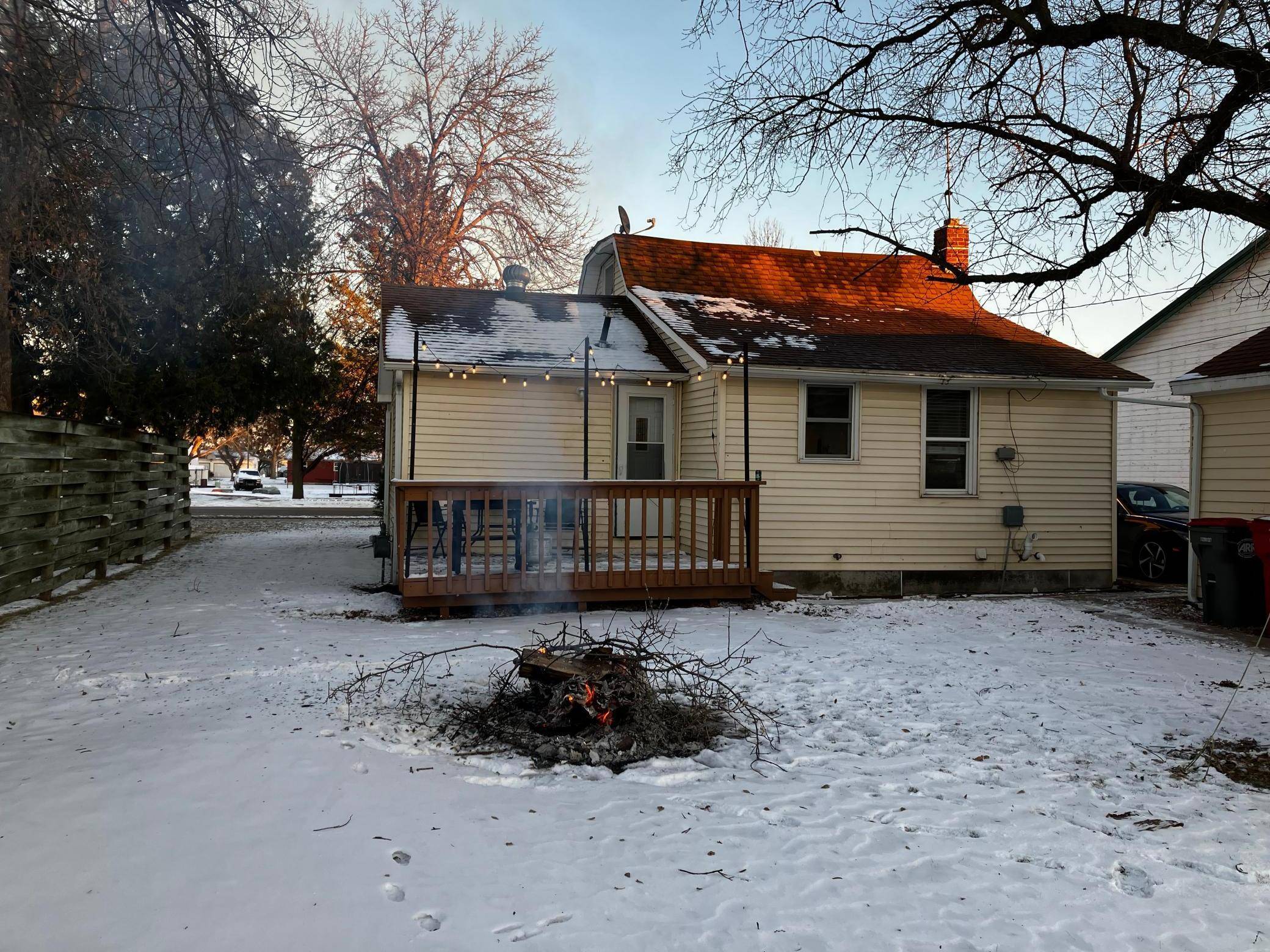 Carlos, MN 56319,105 Douglas AVE