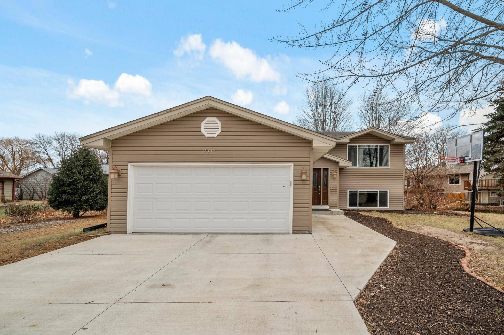 Lakeville, MN 55068,16144 Finch AVE W