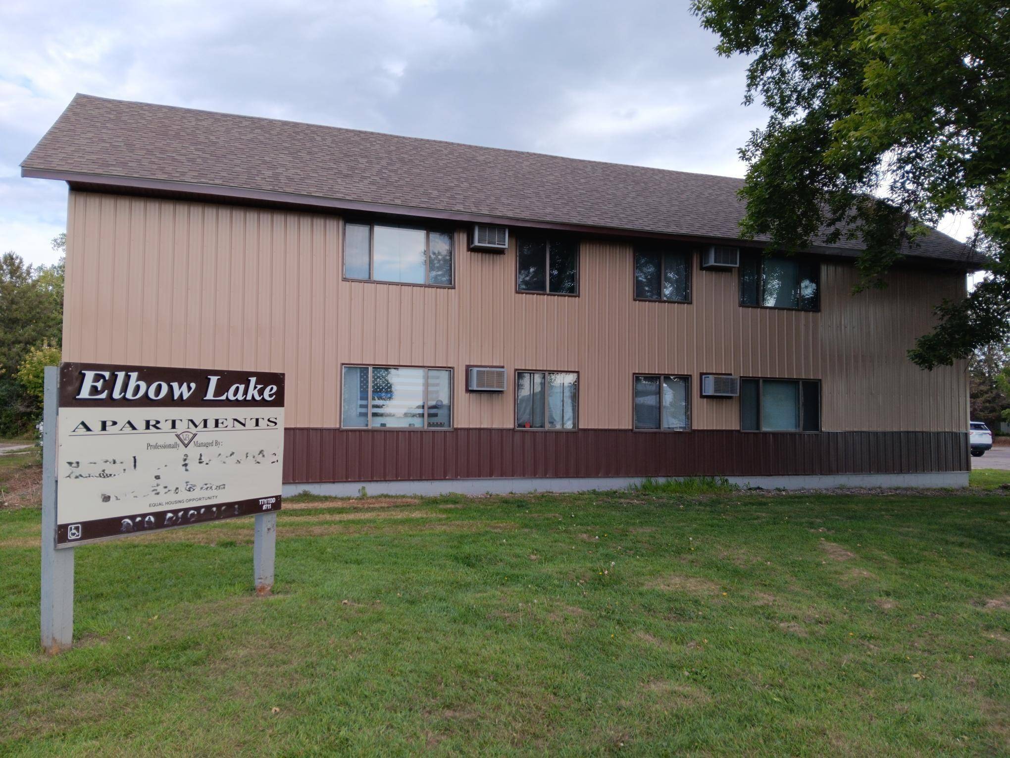 Elbow Lake, MN 56531,10 12th AVE NE