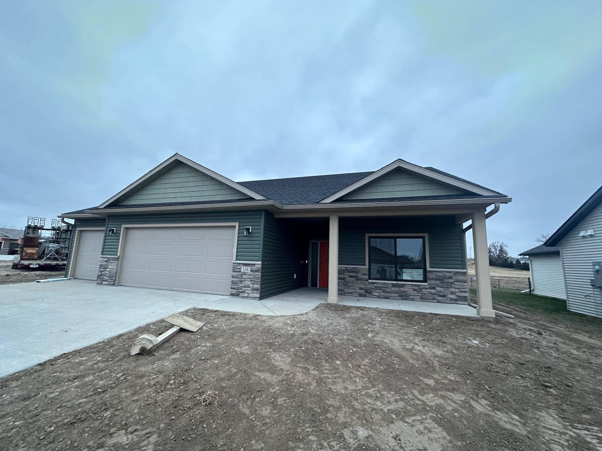 Zumbrota, MN 55992,118 Fairway ST