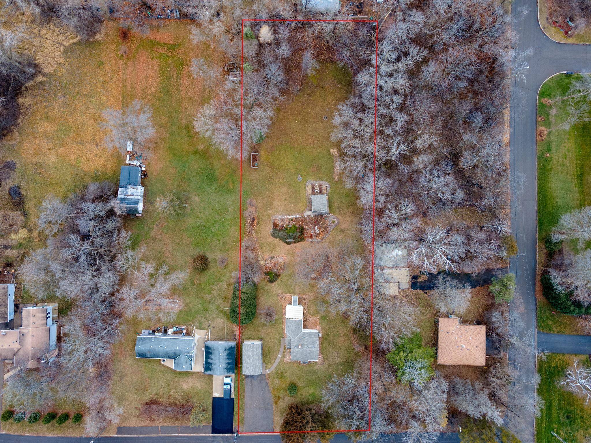 Minnetonka, MN 55305,10605 Belmont RD