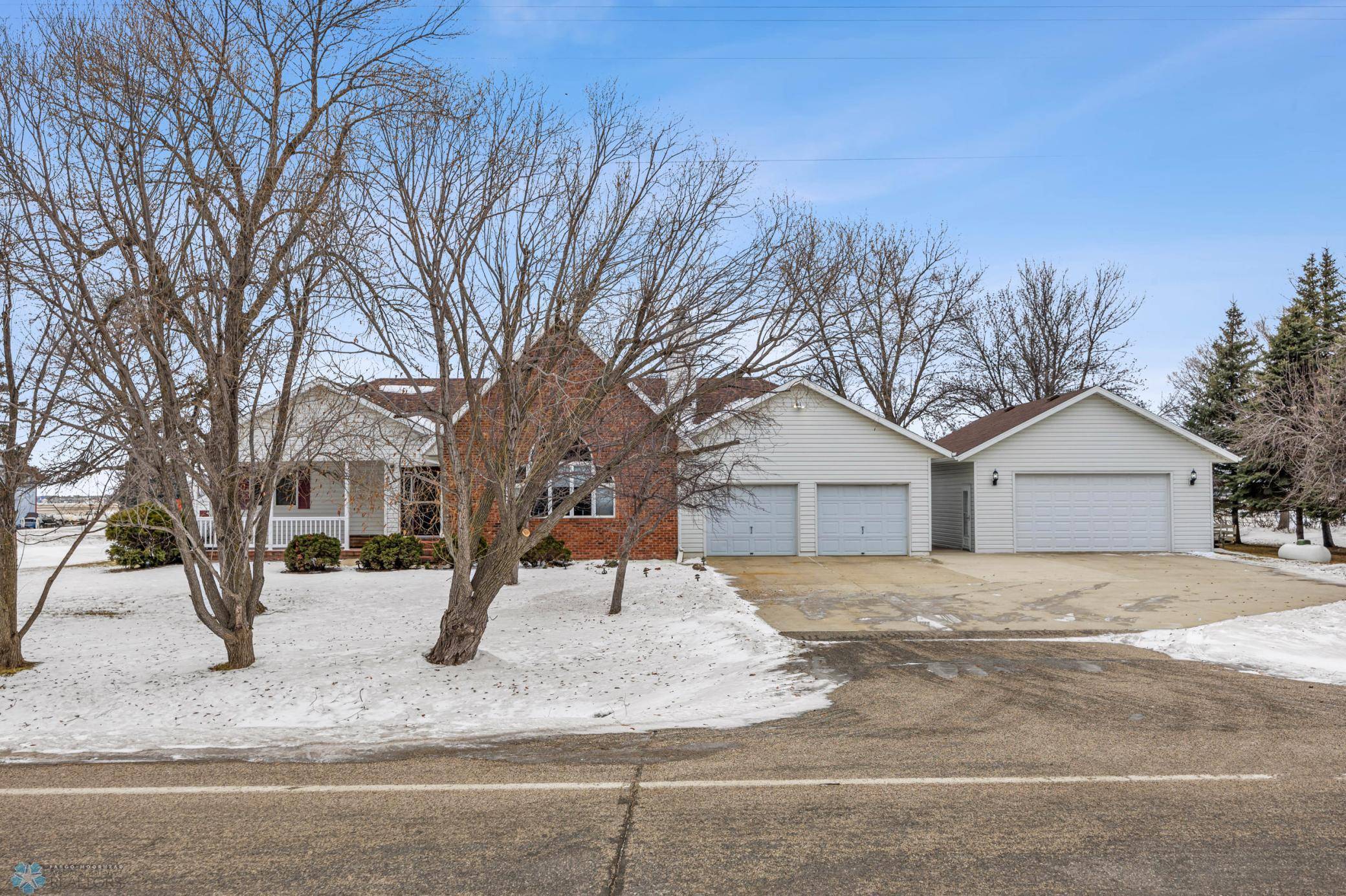 Moorhead, MN 56560,927 50th ST S