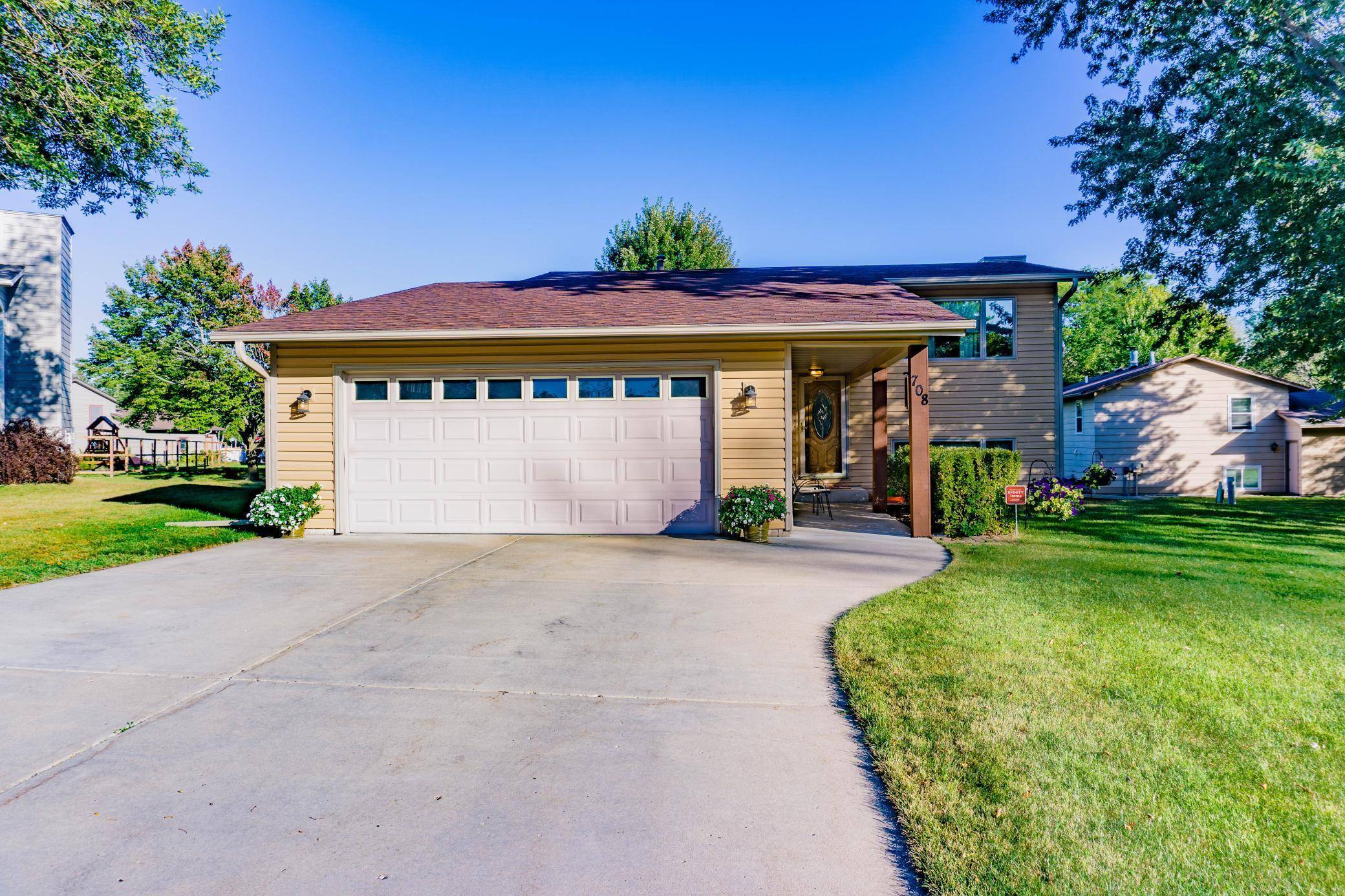 Chaska, MN 55318,708 Dresden CT