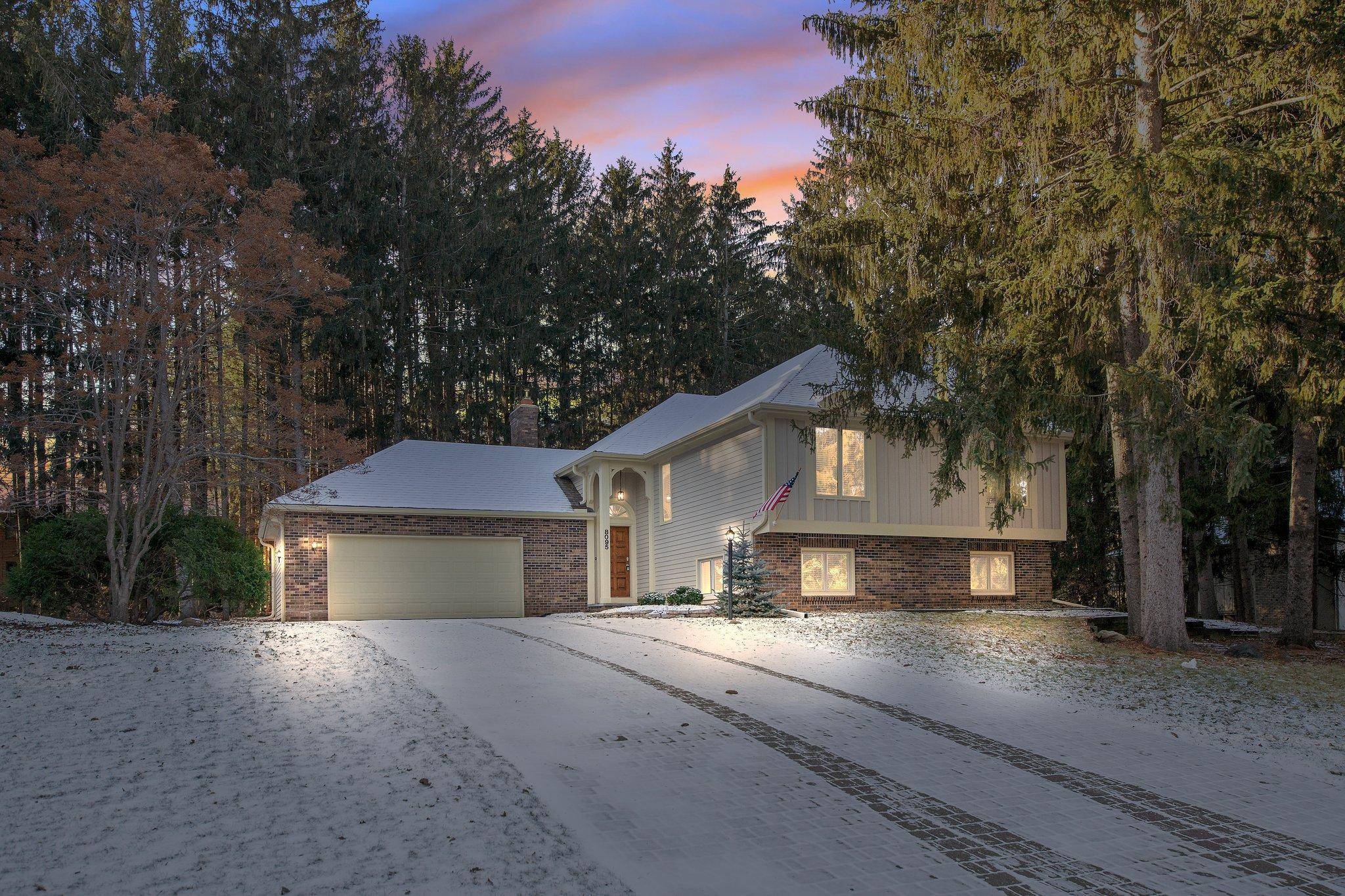 Woodbury, MN 55125,8095 Somerset RD
